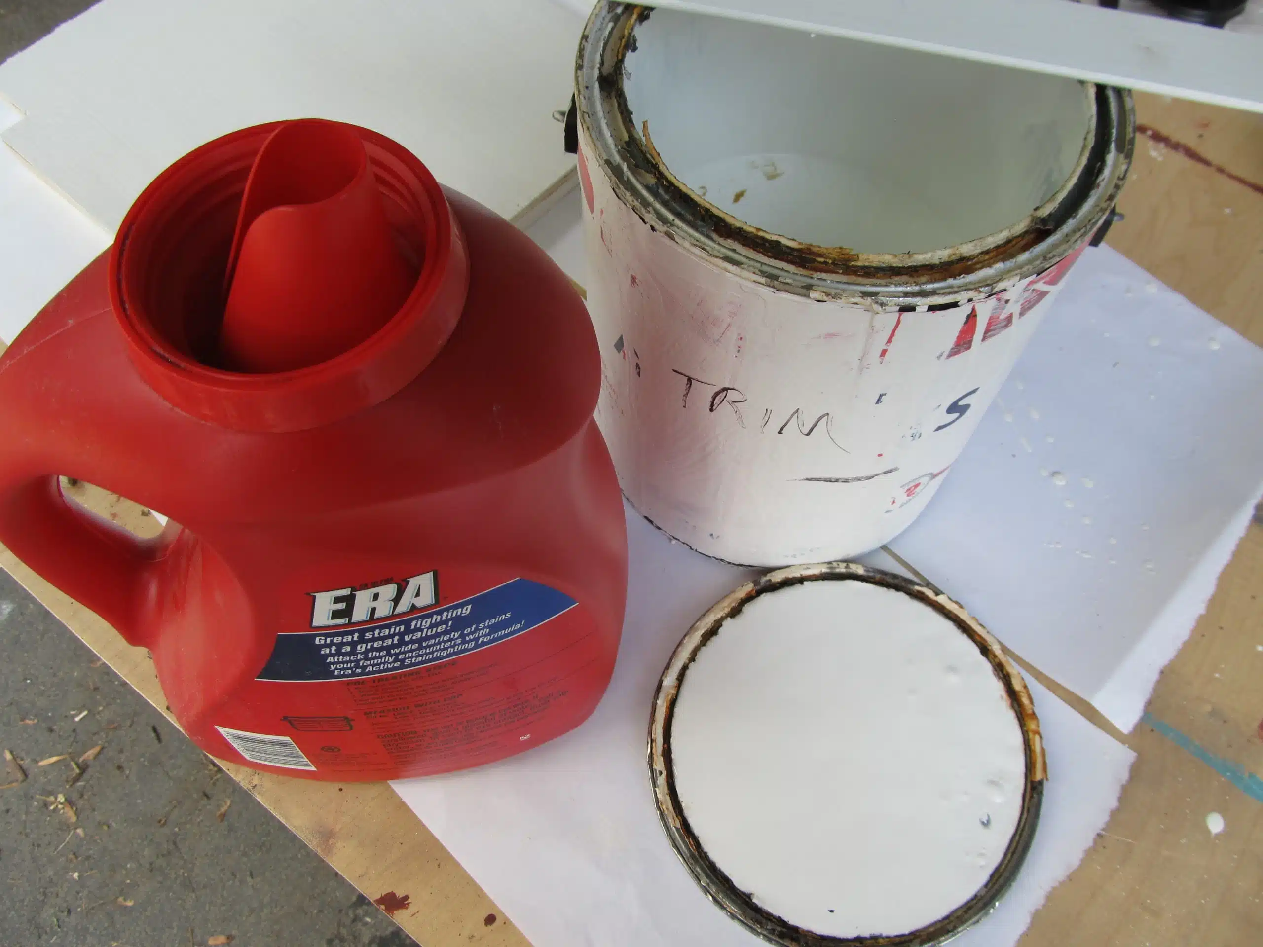Reviews for BEHR 1 gal. Empty Plastic Paint Bucket with Pour Spout